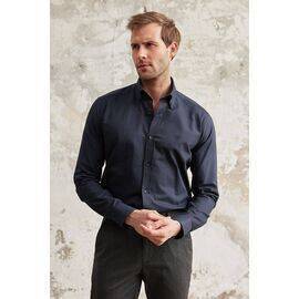 Classic Fit Long Sleeve Buttoned Collar Shirt